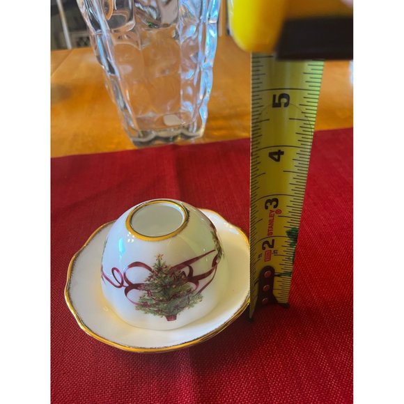 ROYAL ALBERT OLD COUNTRY ROSES CHRISTMAS TREE TEA LIGHT VOTIVE - Picture 7 of 10